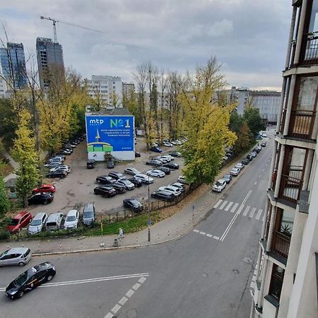 ワルシャワApartament Twardaアパートメント エクステリア 写真