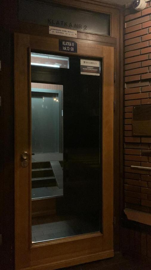 ワルシャワApartament Twardaアパートメント エクステリア 写真