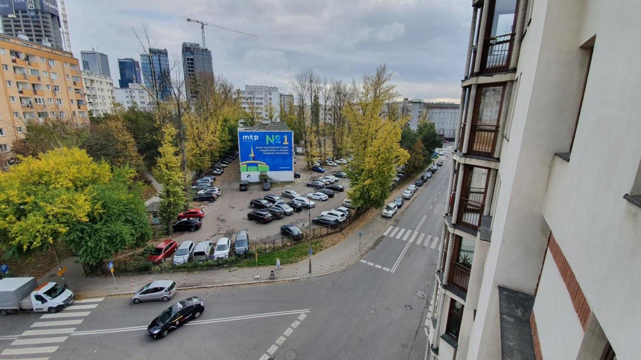 ワルシャワApartament Twardaアパートメント エクステリア 写真